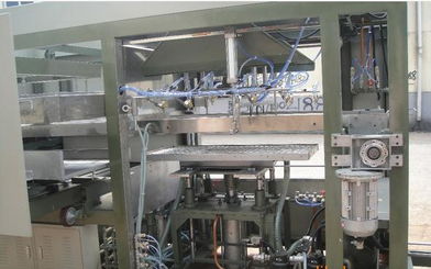 山東香廣電氣公司 專業制造吸塑包裝設備，提供整廠配套解決方案